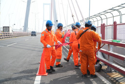 PLN Gelar Simulasi Tanggap Darurat Pengamanan Saluran Kabel Tegangan Tinggi (SKTT) Suramadu