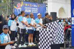 Kapolda Jabar Buka Polresta Bandung Run, Warga Antusias Rayakan HUT Bhayangkara bersama Polri