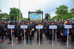 Surabaya Targetkan 200 Medali Emas di Porprov Jatim IX 2025, Wali Kota Lepas 1.574 Kontingen