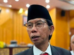 Ketua DPRD Surabaya Dukung Walikota Tertibkan Parkir Toko Modern, Ini Alasannya