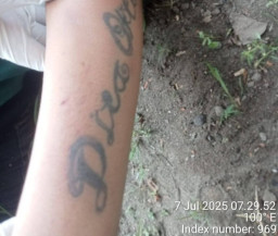 Jasad Wanita Bertato Tergeletak di Pinggir Jalan Raya Blitar-Malang