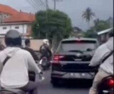 Dua WNA Tabrak Lari di Denpasar,  Nyaris Dihakimi Massa