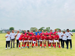 Ketua DPRD Dampingi Tim U-17 Kabupaten Madiun di Piala Soeratin 2025