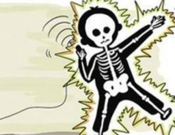 Niat Ambil Layangan di Tiang Listrik, Dua Bocah Kesetrum