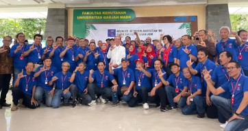 Reuni, Jokowi Curhat Ijazahnya Diragukan Keasliannya