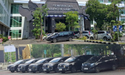 Sejumlah Mobil Dikendarai KPK ke Kantor Pemkab Lamongan, Ada Apa?