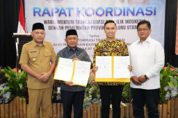 Berdayakan Masyarakat di Kawasan Transmigrasi, Pemkab Lamongan MoU Bersama Pemkab Pulau Morotai