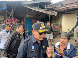 Wali Kota Wahyu Hidayat Pimpin Pembongkaran 686 Lapak di Pasar Gadang