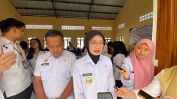 Mbak Wali Serahkan Bantuan Kewirausahaan bagi PEKKA, Dorong Kemandirian Ekonomi