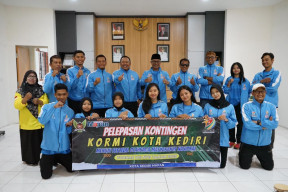 Gus Qowim Lepas Kontingen Kormi Kota Kediri untuk Ikut Fornas VIII/2025 di NTB