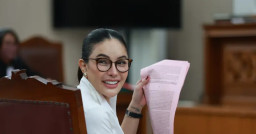 Nikita Mirzani Resmi Cabut Gugatan Dugaan Wanprestasi Terhadap Reza Gladys