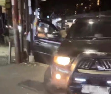 Ditegur karena Parkir Sembarangan, Pria Ngaku Aparat Acungkan Pistol 