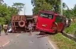 Tiga Kendaraan Kecelakaan di Lampung Utara, 1 Tewas
