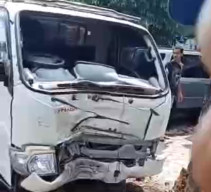 Sopir Ngantuk, Pick Up Tabrak Pesepeda dan Pejalan Kaki di Nganjuk