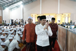 Gus Qowim Dampingi Wagub Jatim Resmikan Aula KH Imam Yahya Mahrus Ponpes HM Al Mahrusiyah III