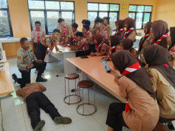 Polres Pasuruan Dorong Penguatan Karakter Pelajar Lewat Pembinaan Saka Bhayangkara di SMAN 1 Lumbang