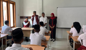 Kunjungi Sekolah Rakyat di Ponorogo, Mensos Minta Jangan Ada Bullying Siswa