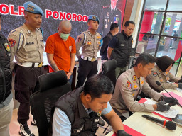 Sakit Hati Orang Tua Dihina, Alip Dibunuh Suaminya dan Jasadnya Dibuang di Hutan Ponorogo