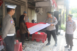 Polres Pasuruan Gelar Gebyar Bendera Merah Putih di Bangil
