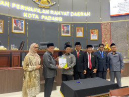 KUA-PPAS APBD Kota Padang TA 2026 Disepakati, PAD Ditargetkan Sebesar Rp1,126 T