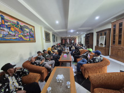 Takut Ditangkap PSDKP saat Melaut, Nelayan di Lamongan Wadul Bupati