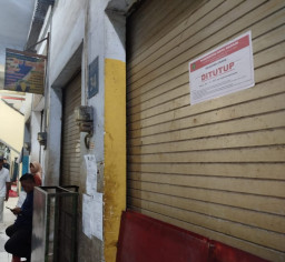 Penyegelan Kios secara Massal di Pasar Tradisional Kota Madiun, Tuai Protes Pedagang