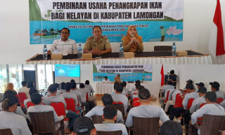 Tujuh Belas Desa Nelayan di Lamongan Diberikan Pembinaan