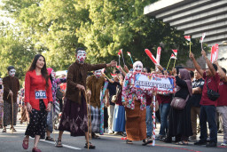 Lomba Baris Kreasi Tingkat Kota Kediri, 97 Regu Tampilkan Yel-yel Seru dan Kostum Nyentrik