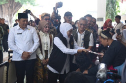 Pemprov Jatim Gelontor Sidoarjo Bansos Rp 4,9 Miliar