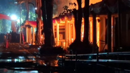 Pasca Gubernur Jatim dan Pangdam V Temui Demonstran, Gedung Grahadi malah Dibakar