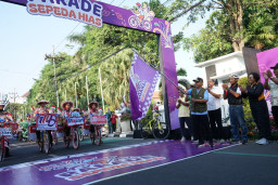 Sempat Tertunda, Warna-Warni Sepeda Hias Semarakkan Peringatan HUT RI dan Hari Jadi Kota Kediri