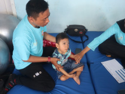 Program TJSL PLN UIT JBM, Dukung Layanan Kesehatan Bagi Para Penyandang Disabilitas di Malang