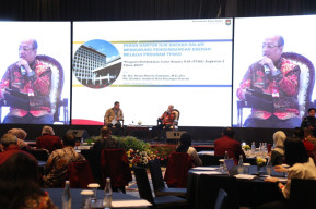 Sinergi Ditjen Bina Keuangan Daerah, OJK serta TPKAD Dorong Perekonomian Daerah