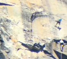 Live di Tiktok! Atlet Panjat Tebing Jatuh Terjun Bebas demi Ambil Tasnya yang Tersangkut