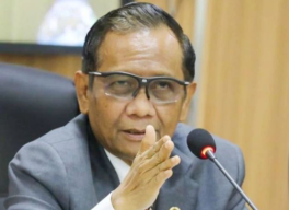 Cucu Mahfud MD juga Keracunan MBG