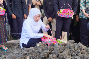 Gubernur Khofifah: Dunia Olahraga Jatim dan Indonesia Kehilangan Putra Terbaiknya