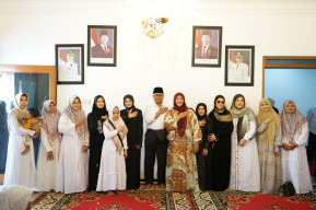 Dari Rumah Dinas, Doa untuk Kota Kediri Menggema: Mbak Wali Tutup Khotmil Quran Penuh Khidmat