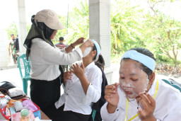 Pelatihan Tata Rias Warga Tulangan, Dorong Kemandirian dan Kreativitas Masyarakat Desa