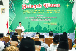 Taj Yasin Minta Langgengkan Produk Halal, Jika Melanggar Laporkan!