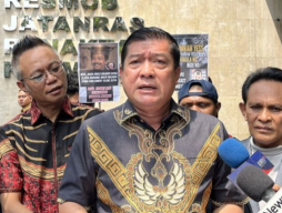 Kejagung Belum Mau Tetapkan Silfester Matutina sebagai Buron