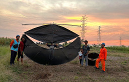 PLN UIT JBM Gencarkan Edukasi Bahaya Bermain Layangan di Dekat Jaringan Listrik