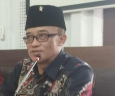 DPRD Kota Malang Pastikan Program Seragam Gratis Tetap Berjalan, Siswa Swasta Juga Diakomodasi