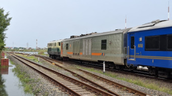 Banjir Semarang Sebabkan Perjalanan KA di Jember Alami Keterlambatan