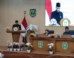 Fraksi PDI Perjuangan DPRD Kota Madiun Sampaikan Catatan Kritis dan Pertanyaan Strategis