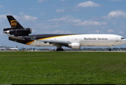 Pesawat Kargo UPS Meledak saat Lepas Landas, 7 Orang Tewas