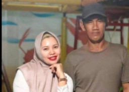 Suami Cemburu,  Bakar Istri dan Anak