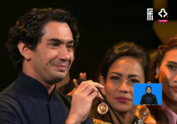 Film Pangku Raih 4 Piala Citra, Reza Rahadia Berurai Air Mata
