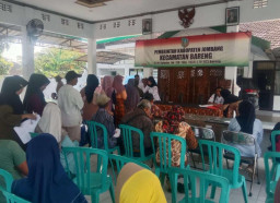 Diblokir karena Judol, Warga Jombang Ogah Reaktivasi Rekening Bansos