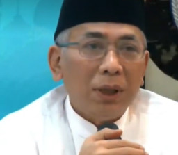 Yahya Cholil Tegaskan Pemecatan Dirinya Tidak Sah