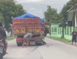 Kendarai Motor sambil Bercanda, Siswi SMA Meninggal Ditabrak